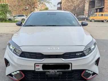 Kia Forte GT Line Premium 2023 — фото 1, купить с доставкой в Москву