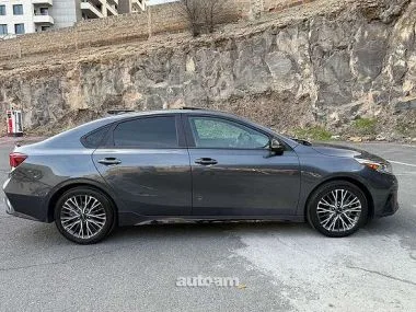 Kia Forte GT-Line 2023 — миниатюра 2