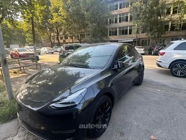 Tesla Model Y . 2024 — миниатюра 2