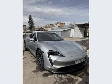 Porsche Taycan 2022 — миниатюра 2