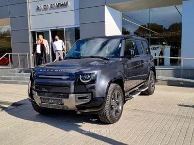 Land Rover Defender 2022 — фото 1, купить с доставкой в Москву