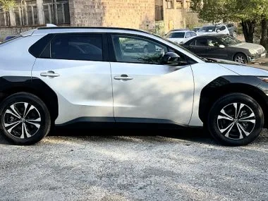 Toyota Bz4X 2024 — миниатюра 2