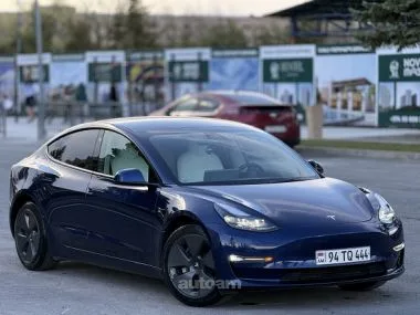 Tesla Model 3 Dual Motor Long Range 2022 — миниатюра 2