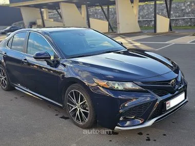 Toyota Camry 2022 — миниатюра 2