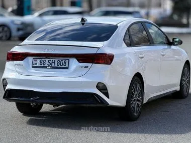Kia Forte GT LINE 2023 — миниатюра 2