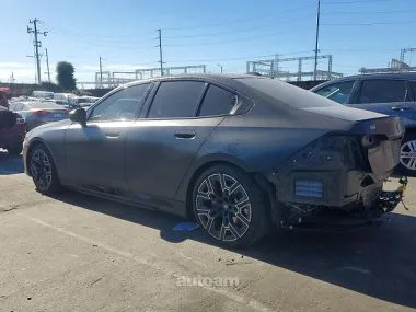BMW i5 2024 — миниатюра 2