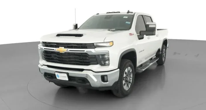 Chevrolet Silverado 2500 HD Crew Cab LT 2024 — фото 1, купить с доставкой в Москву