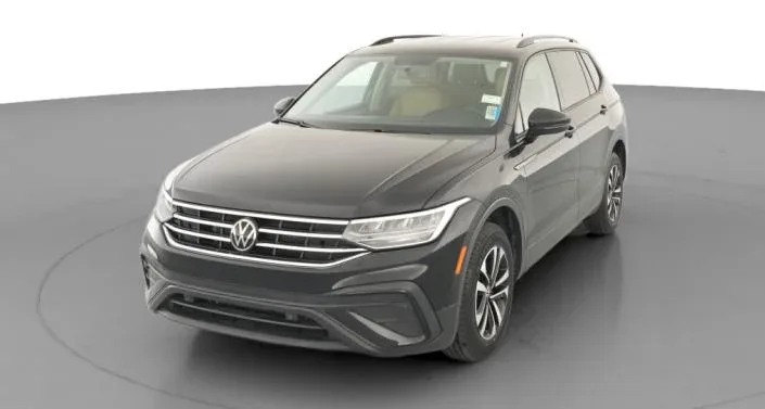 Volkswagen Tiguan S 2022 — фото 1, купить с доставкой в Москву
