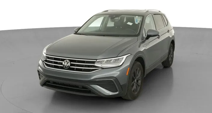 Volkswagen Tiguan SE 2022 — фото 1, купить с доставкой в Москву
