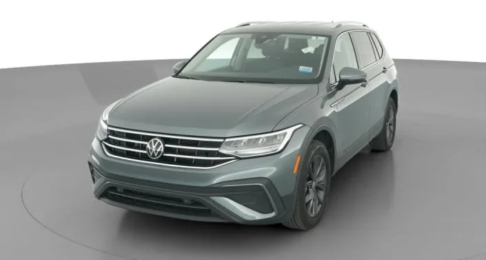 Volkswagen Tiguan SE 2023 — фото 1, купить с доставкой в Москву