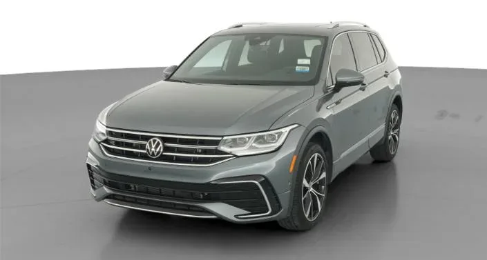 Volkswagen Tiguan SEL R-Line 2022 — фото 1, купить с доставкой в Москву