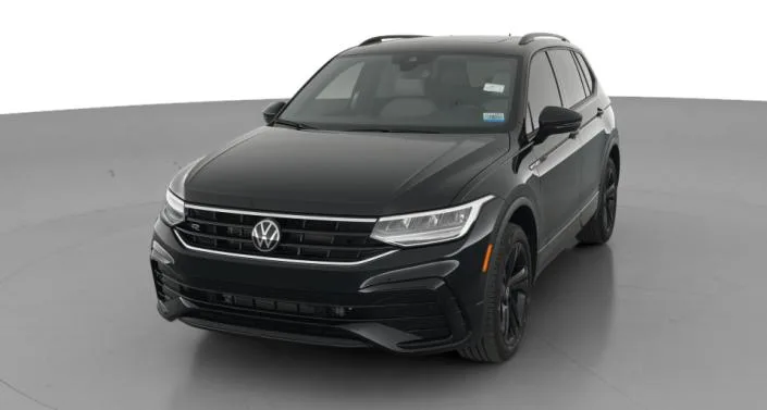 Volkswagen Tiguan SE R-Line Black 2024 — фото 1, купить с доставкой в Москву