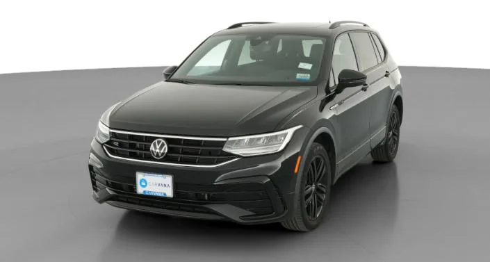Volkswagen Tiguan SE R-Line Black 2022 — фото 1, купить с доставкой в Москву