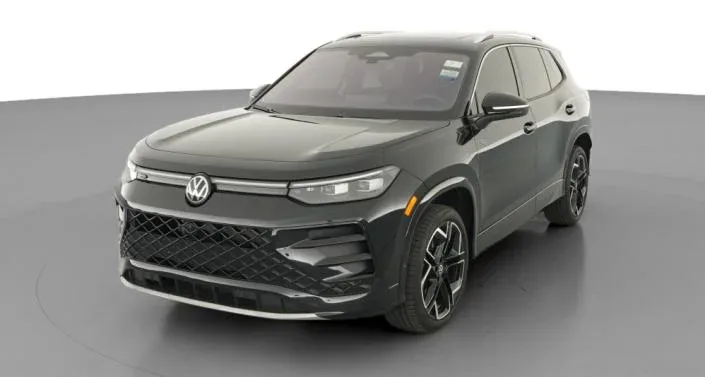 Volkswagen Tiguan SEL R-Line 2025 — фото 1, купить с доставкой в Москву