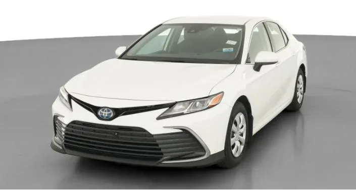 Toyota Camry Hybrid LE 2023 — фото 1, купить с доставкой в Москву