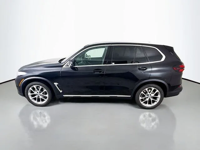 BMW X5 xDrive40i 2026 — фото 1, купить с доставкой в Москву