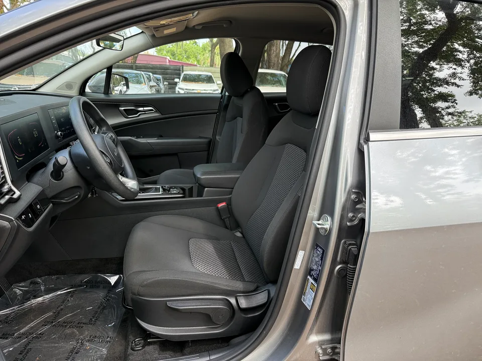 Kia Sportage LX 2025 — фото 1, купить с доставкой в Москву