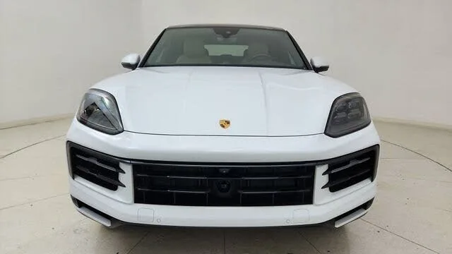 Porsche Cayenne 2025 — фото 1, купить с доставкой в Москву