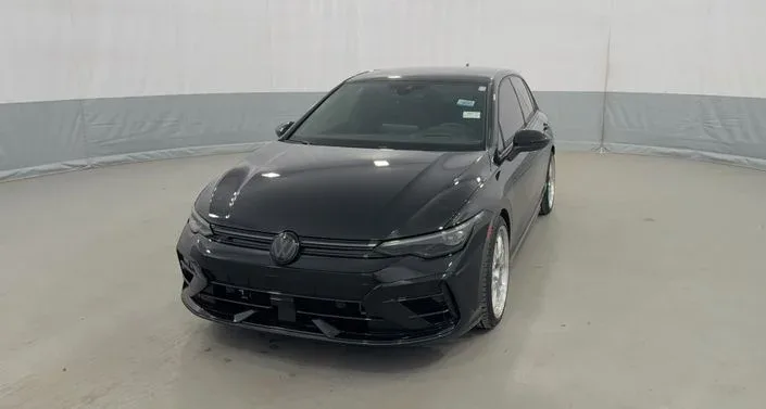 Volkswagen Golf R Black Edition 2025 — фото 1, купить с доставкой в Москву