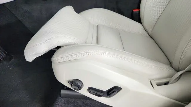 Volvo XC90 B6 Ultra 2025 — миниатюра 5