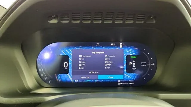 Volvo XC90 T8 Plus 2026 — миниатюра 5