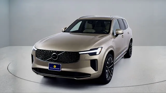Volvo XC90 T8 Plus 2026 — миниатюра 2