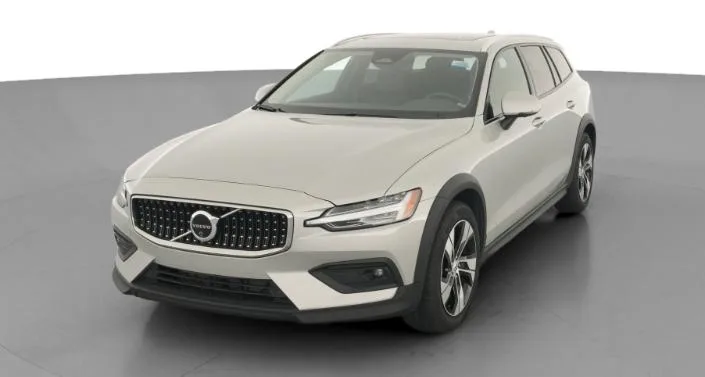 Volvo V60 B5 Plus 2025 — фото 1, купить с доставкой в Москву