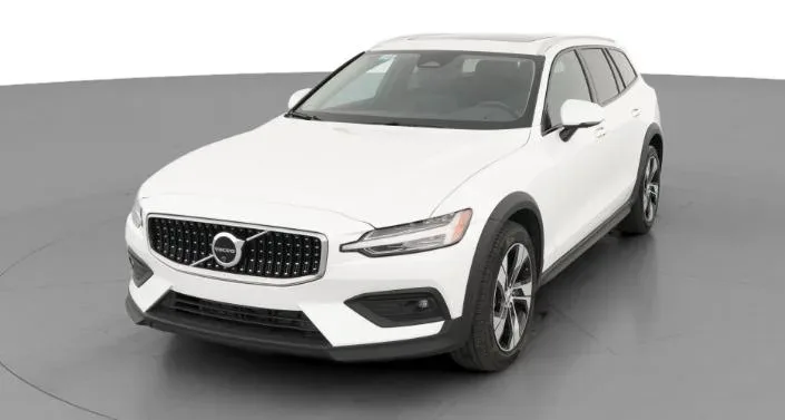 Volvo V60 B5 Plus 2025 — фото 1, купить с доставкой в Москву