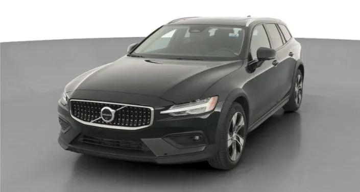 Volvo V60 B5 Plus 2025 — фото 1, купить с доставкой в Москву