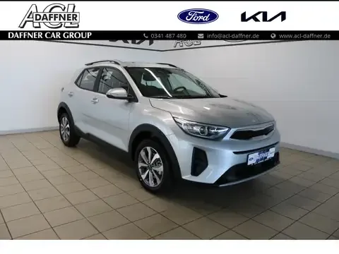 Kia Stonic Vision 1.0 Navi/SHZ/Kamera/DAB/PDC/BT 2024 — фото 1, купить с доставкой в Москву