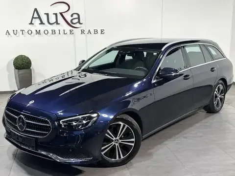 Mercedes-Benz E 220 T Avantgarde NAV+LED+KAM+ACC+WIDE+CARPLAY 2022 — фото 1, купить с доставкой в Москву