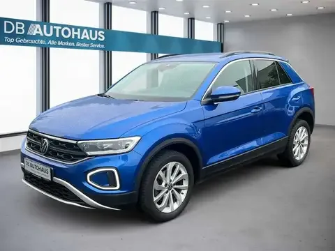 Volkswagen T-Roc Life 1.0 TSI 2025 — фото 1, купить с доставкой в Москву