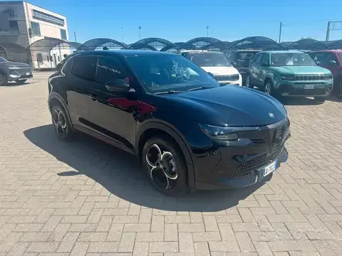 Alfa Romeo Junior 1.2 136CV Hybrid eDCT6 ibrida SPECIALE 2024 — фото 1, купить с доставкой в Москву