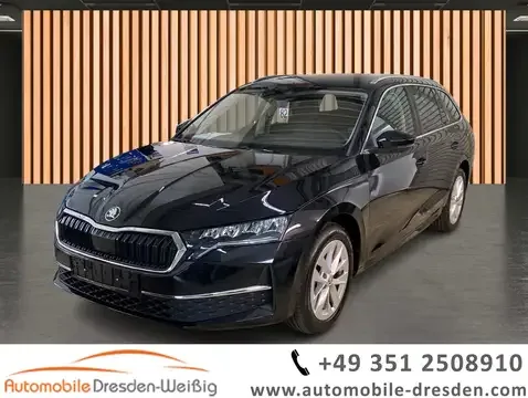 Skoda Octavia Combi 2.0 TDI DSG Selection Facelift*Nav 2024 — фото 1, купить с доставкой в Москву