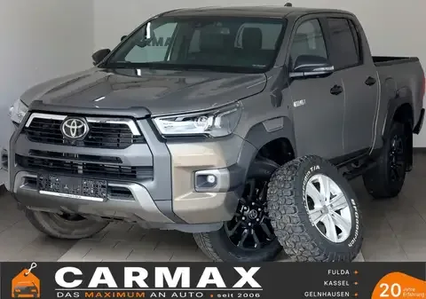 Toyota Hilux 2.8 D-4D Invincible,4x4,ACC,SR+Allterrain 2023 — фото 1, купить с доставкой в Москву