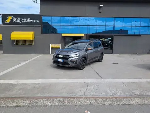 Dacia Jogger 1.6 hybrid Extreme 140cv 2023 — фото 1, купить с доставкой в Москву