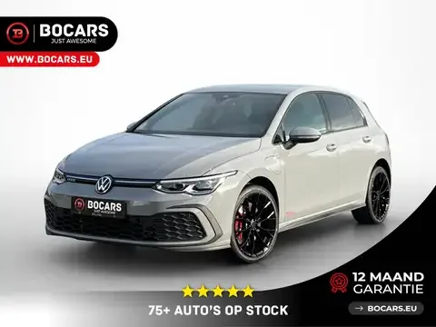 Volkswagen Golf GTE 1.4eTSI 245pk PHEV DSG-AutomaatDigital CockpitCameraAlcantaraCarplayWinterpack 2022 — фото 1, купить с доставкой в Москву