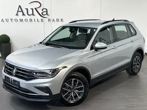 Volkswagen Tiguan 1.4 TSI eHybrid Life NAV+LED+CARPLAY+ACC 2022 — фото 1, купить с доставкой в Москву