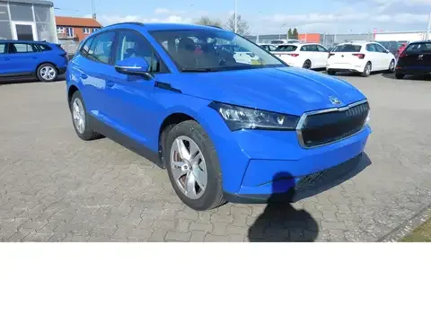 Skoda Enyaq 50 1-Gang Elektrik Automatic Klima Navi 2023 — фото 1, купить с доставкой в Москву