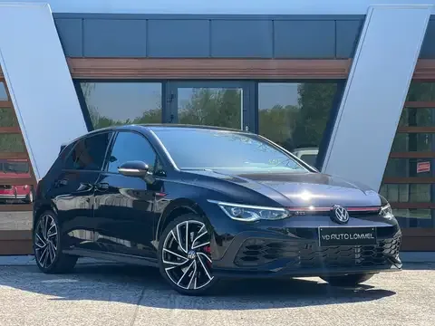 Volkswagen Golf GTI Clubsport - PANO/ HEAD UP/ DSG/ LED/ HARMAN KARDON/ GARANTIE 2023 — фото 1, купить с доставкой в Москву