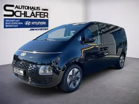Hyundai STARIA STARIA 1.6 T-GDI Hybrid Prime 9-Sitzer Park-PAke 2025 — фото 1, купить с доставкой в Москву