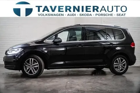 Volkswagen Touran Comfortline DSG 110kW 2026 — фото 1, купить с доставкой в Москву