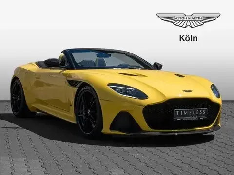 Aston Martin DBS Volante Frosted Glass Yellow Carbon 2022 — фото 1, купить с доставкой в Москву