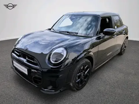 MINI Cooper C John Cooper Works Trim 2025 — фото 1, купить с доставкой в Москву
