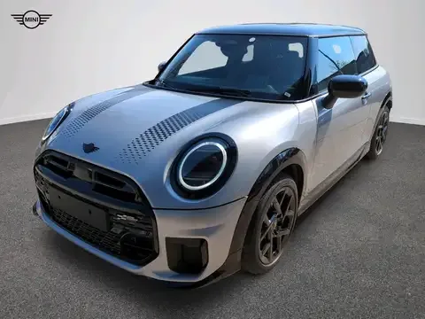 MINI Cooper C John Cooper Works Trim 2025 — фото 1, купить с доставкой в Москву