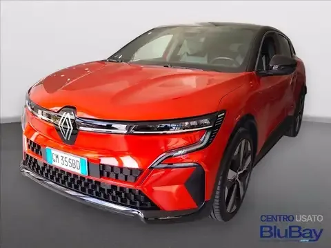 Renault Megane e-tech equilibre ev60 optimum charge 220cv 2023 — фото 1, купить с доставкой в Москву