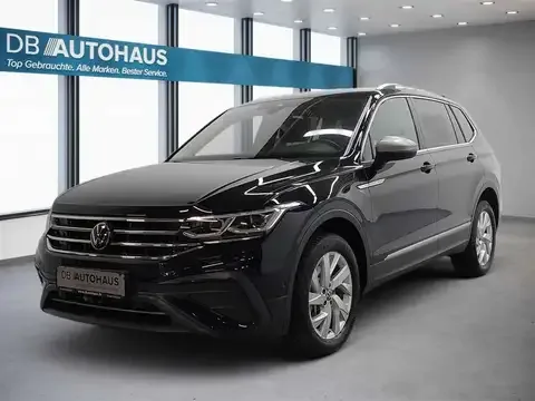 Volkswagen Tiguan Allspace Life 2.0 TDI DSG 2024 — фото 1, купить с доставкой в Москву