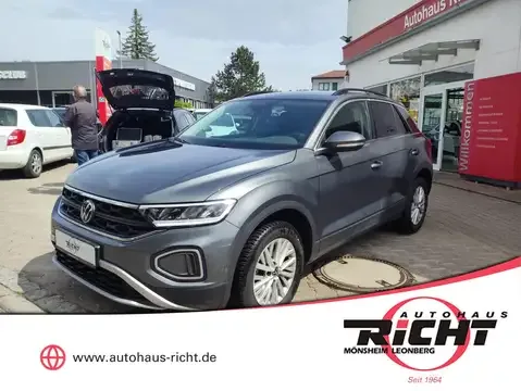 Volkswagen T-Roc 1.5TSI Life App SHZ PDC DAB Virtual 2025 — фото 1, купить с доставкой в Москву
