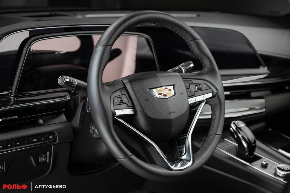 Cadillac Escalade 2023 — миниатюра 4