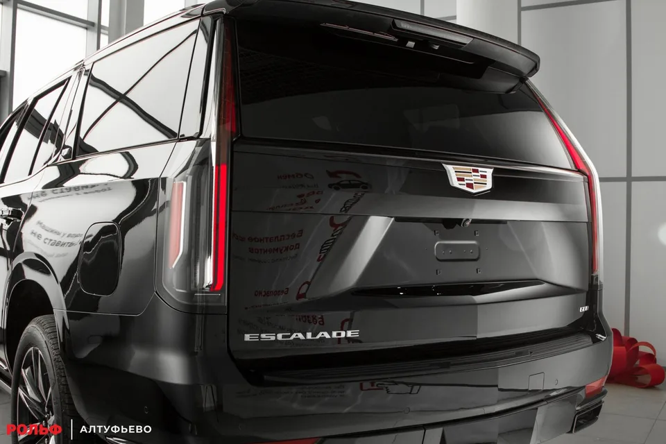 Cadillac Escalade 2023 — миниатюра 2